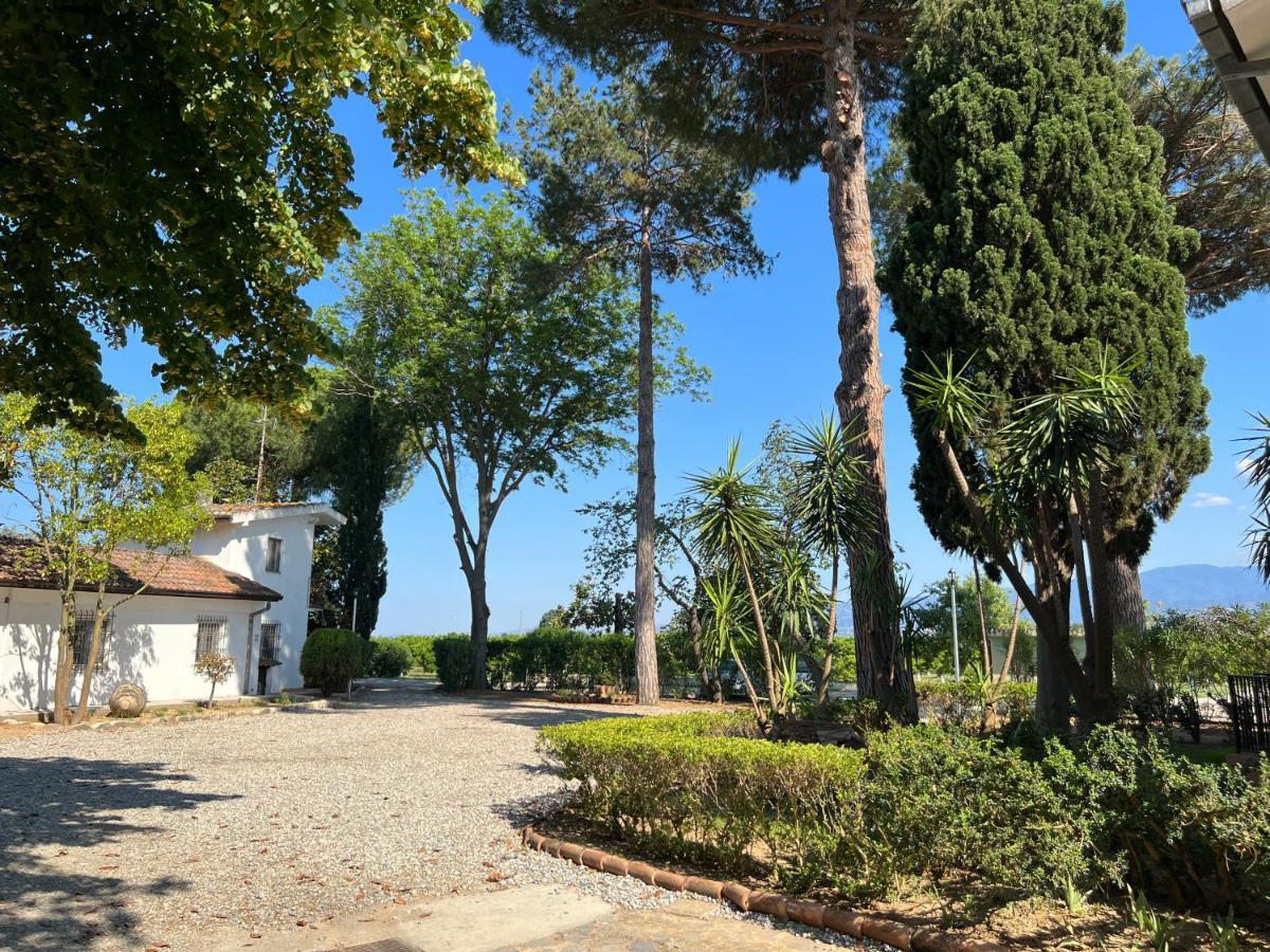 Вилла Masseria Brica Rossa Thurii Экстерьер фото